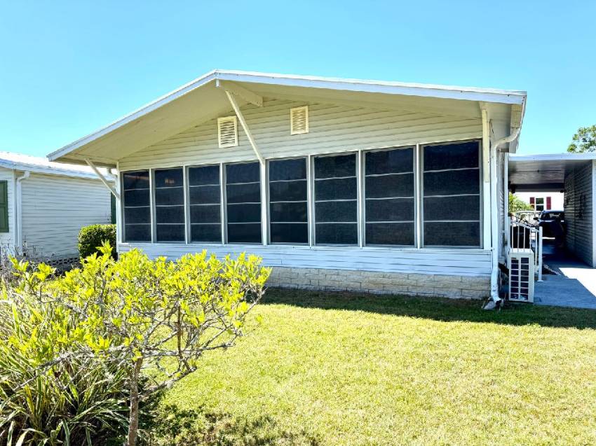 1345 Champion Drive a Lakeland, FL Mobile or Manufactured Home for Sale